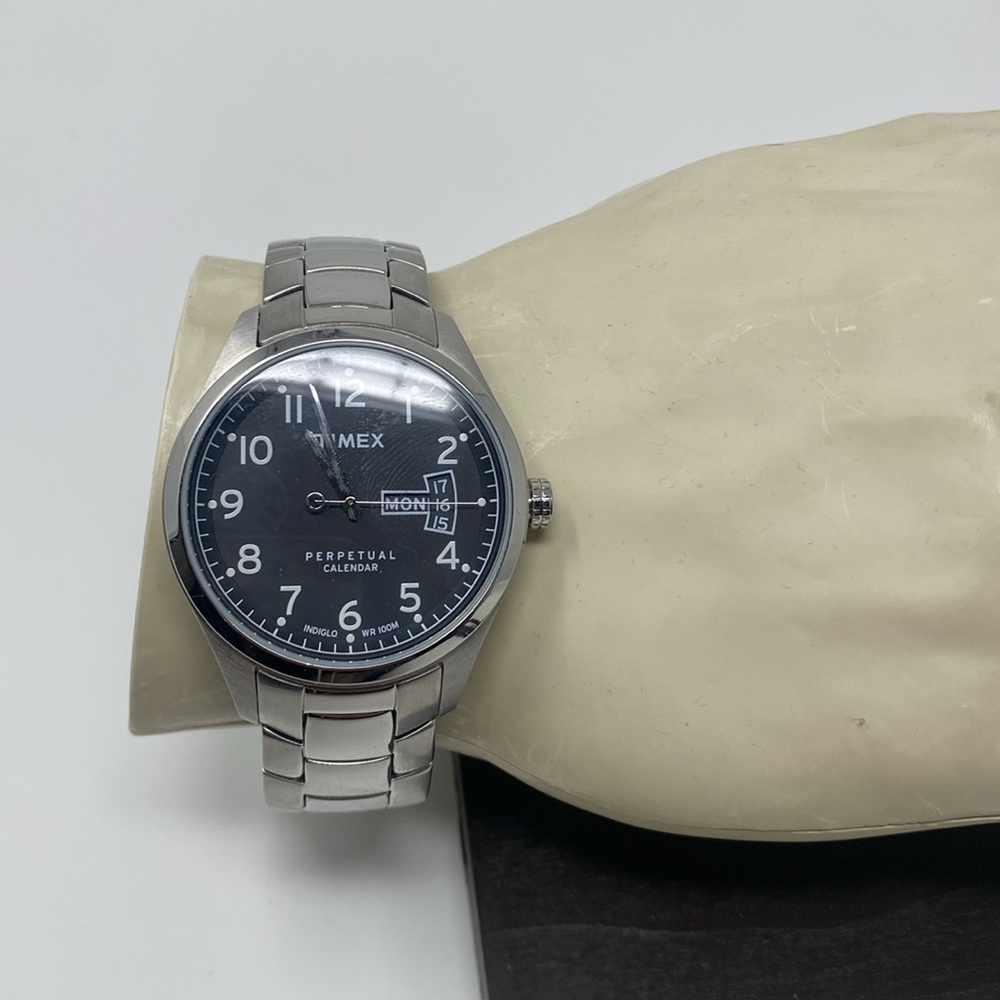 Timex Perpetual Calendar
T2M4546K - Picture 2 of 4
